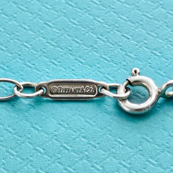 🧧SOLD🎋Tiffany & Co. Blue Enamel Knot Key Pendant Silver Oval Link Necklace 30” - Picture 5 of 9